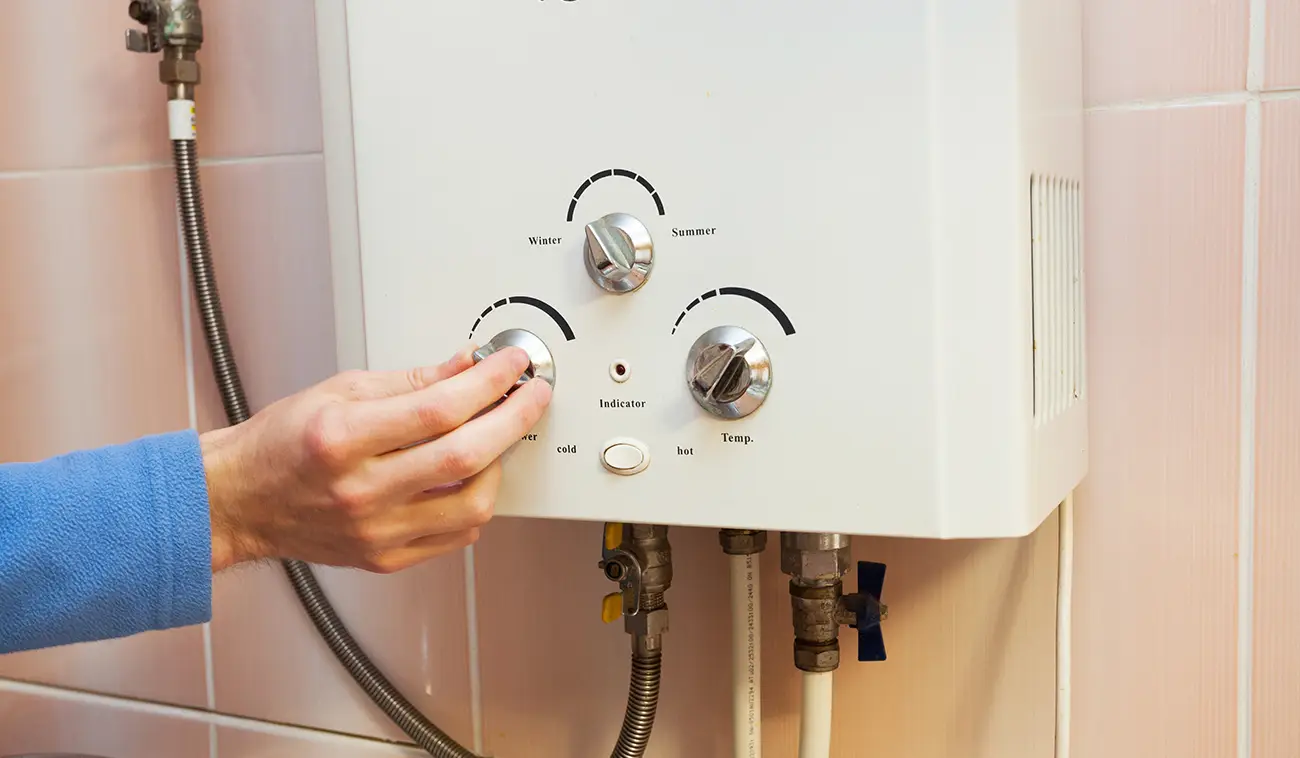 Calentar agua en casa: ¿electricidad o gas?