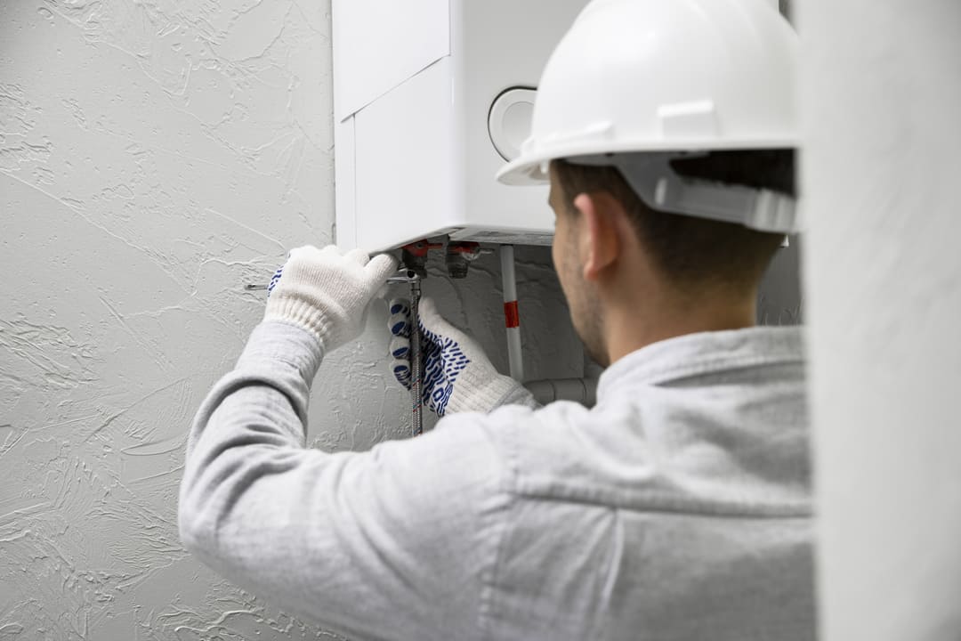 Servicio de instalación de calentador a gas y eléctrico