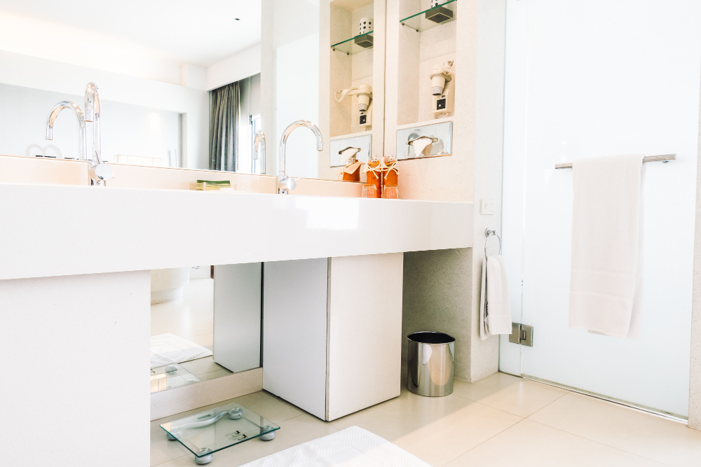 Acabados y diseño de baños modernos AYDA