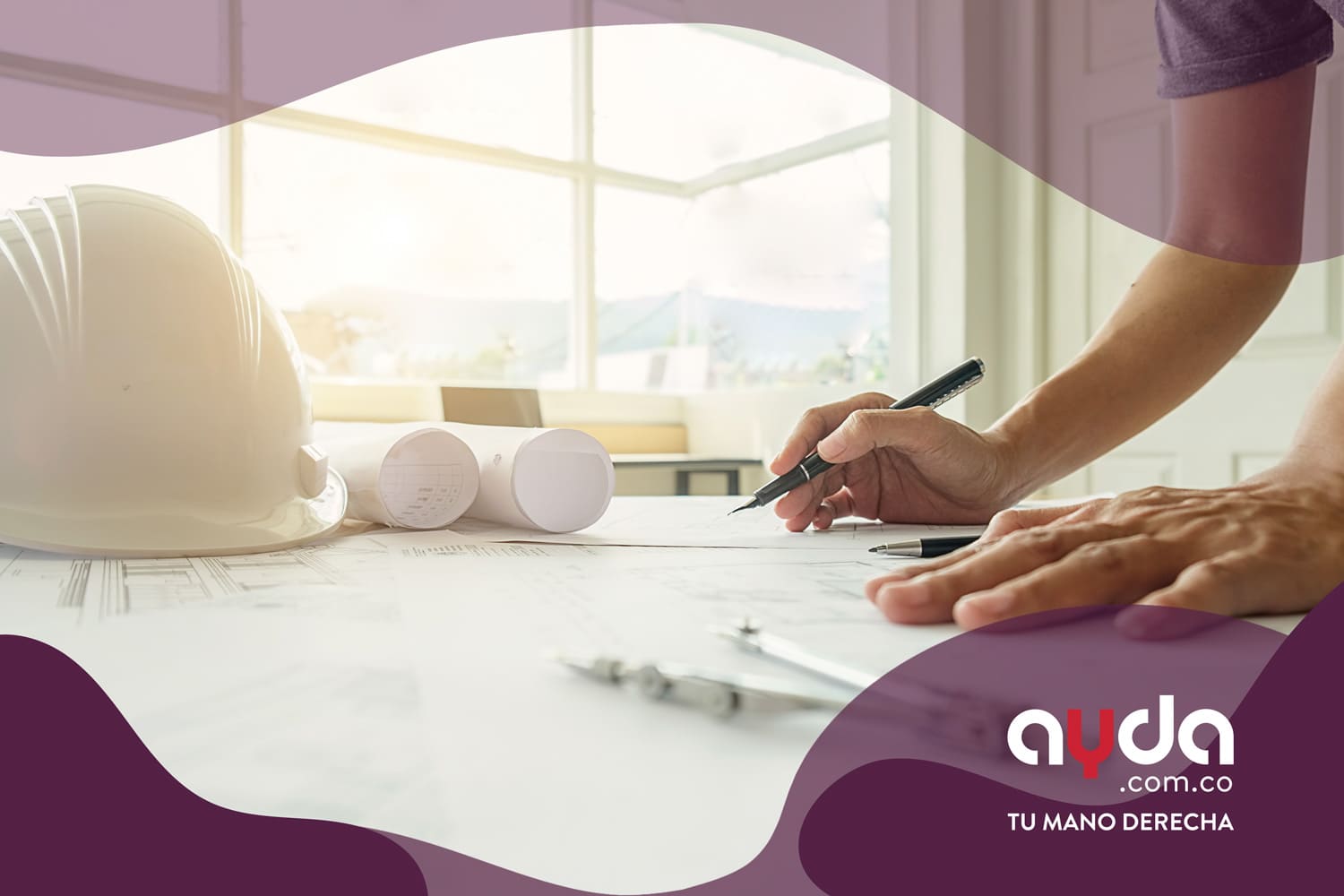 Un profesional poniendo ladrillos como parte de una remodelación